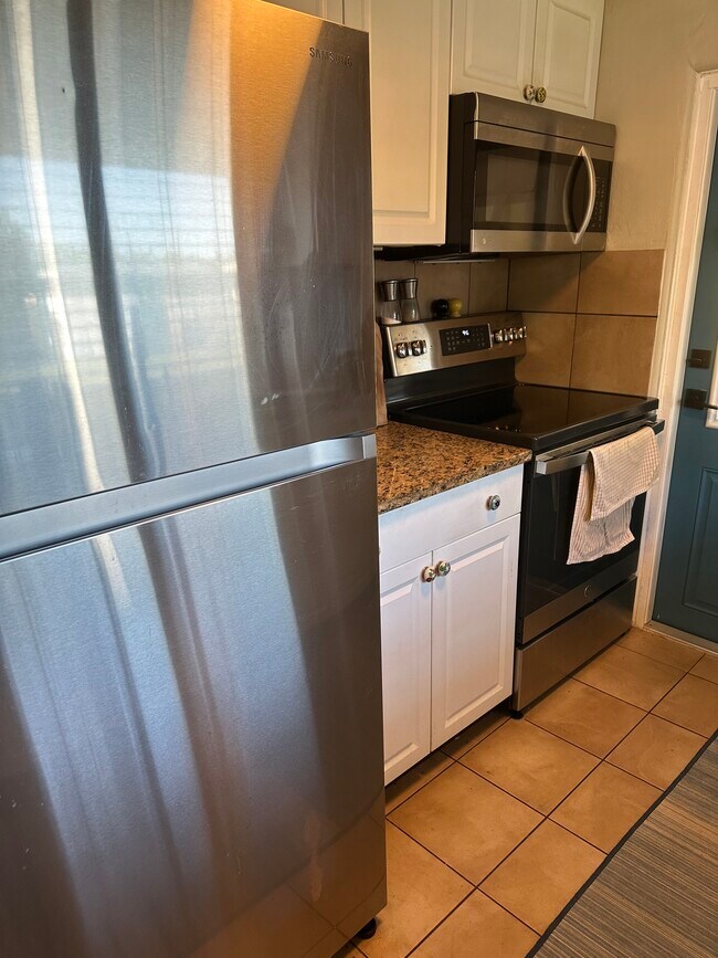 Foto del edificio - 3035 Hillview St