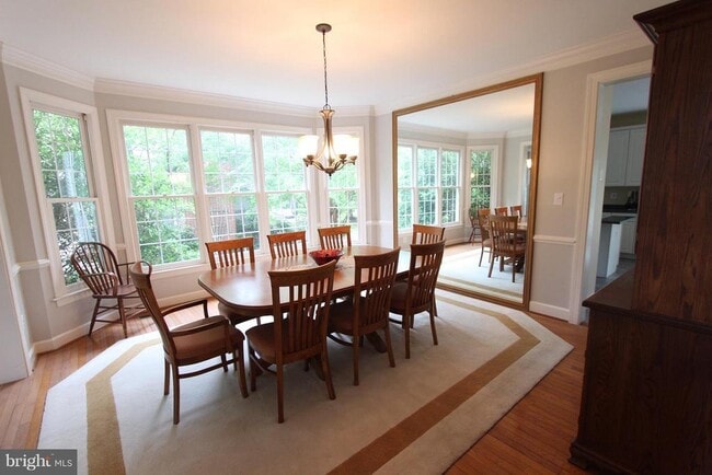 Foto del edificio - 8308 Wolftrap Rd