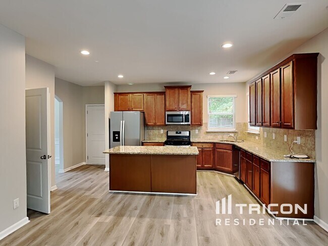 Foto del edificio - 4110 Tarnwood Pl