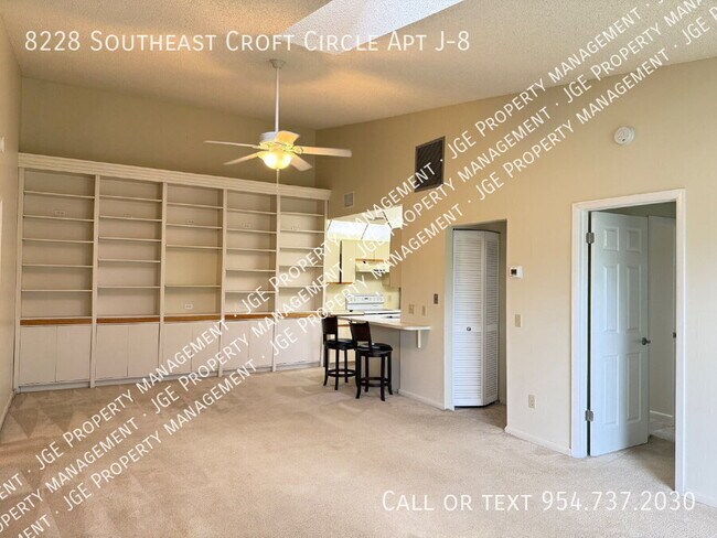 Foto del edificio - 8228 SE Croft Cir