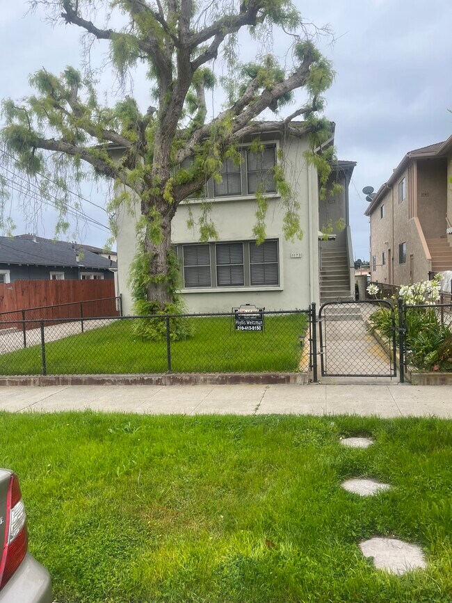 Building Photo - 1173 W 23rd St