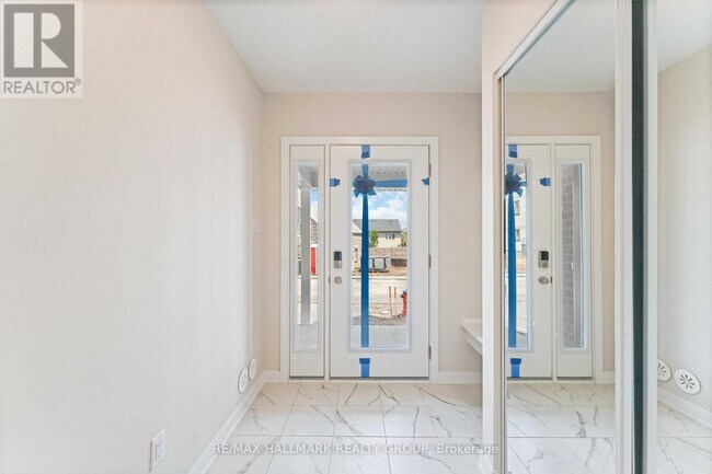 Building Photo - 757 Kinstead Private