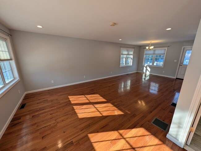 Building Photo - 227-229-229 River Rd