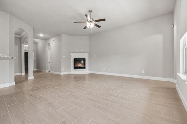 Foto del edificio - 312 Eagle Ridge Rd