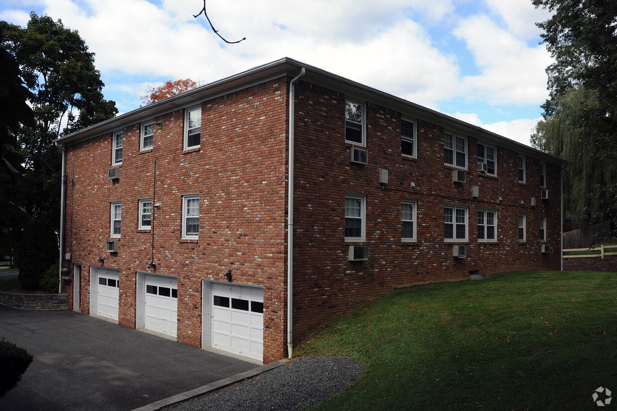 Building Photo - Westover Apartments