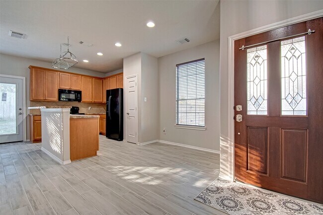 Foto del edificio - 243 Drake Run Ln
