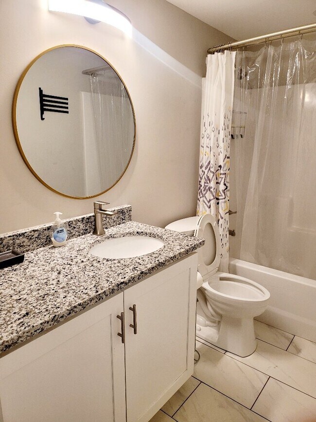 Foto del edificio - 1004 Pine St