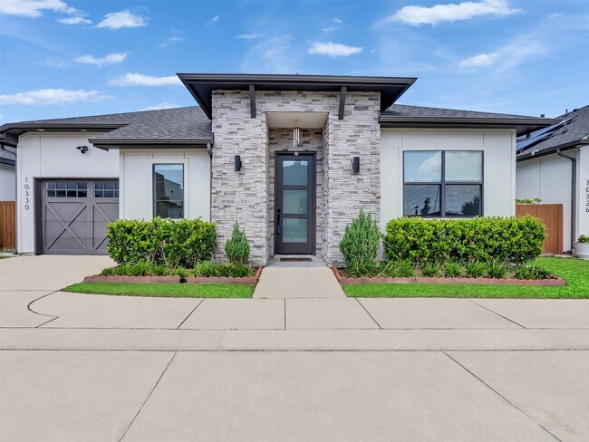 Foto del edificio - 10330 Grove Row Ave