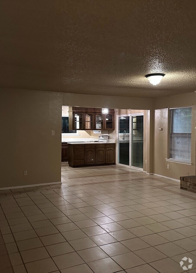 Building Photo - 4511 Menzer Rd