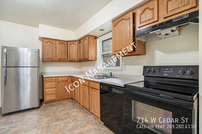 Foto del edificio - 714 W Cedar St