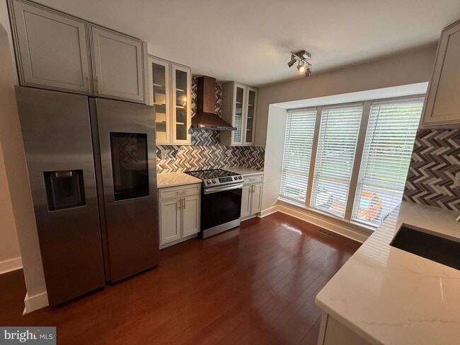 Building Photo - 7806 Whistling Pines Ct
