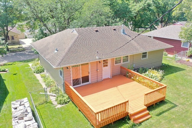 Foto del edificio - 1452 13th Ave NW