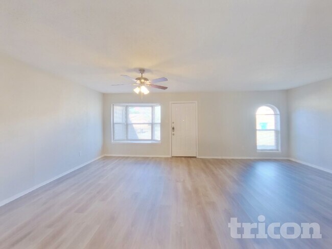 Foto del edificio - 5612 Cherilee Ln