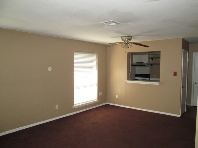 Foto del edificio - 3368 Burke Rd