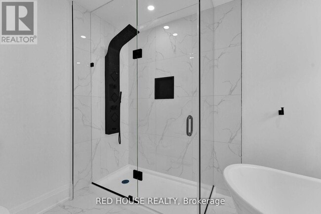 Building Photo - 985 Sandcliff Dr