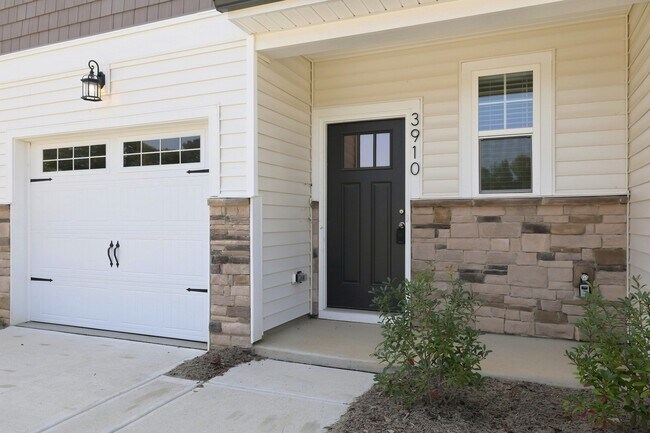 Building Photo - 3910 Well Fleet Dr