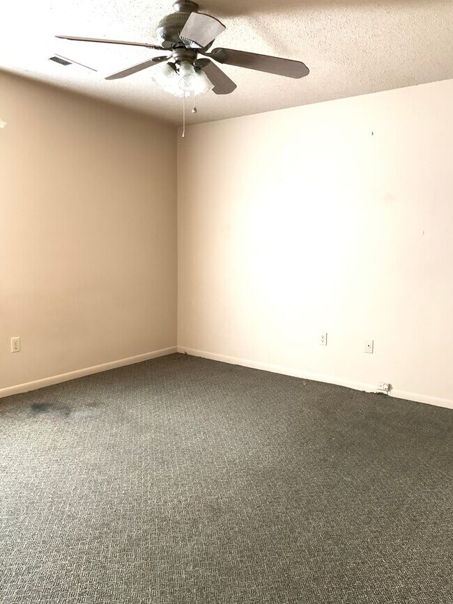Foto del edificio - 1706 Belt St