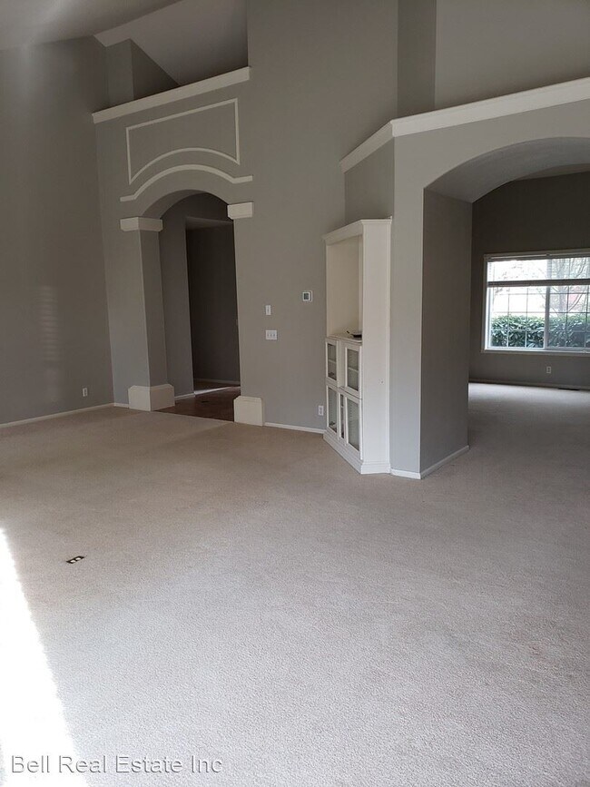 Building Photo - 3 br, 2 bath House - 1570 Kingston Way