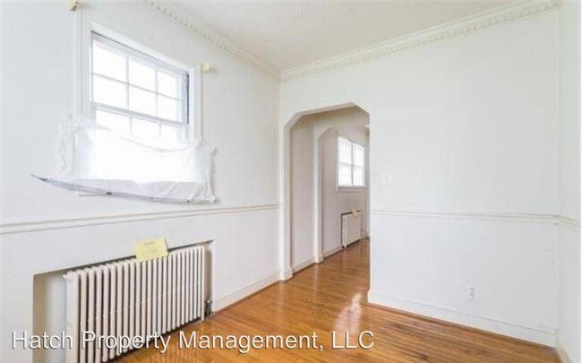 Building Photo - 4027-4016 16th St S