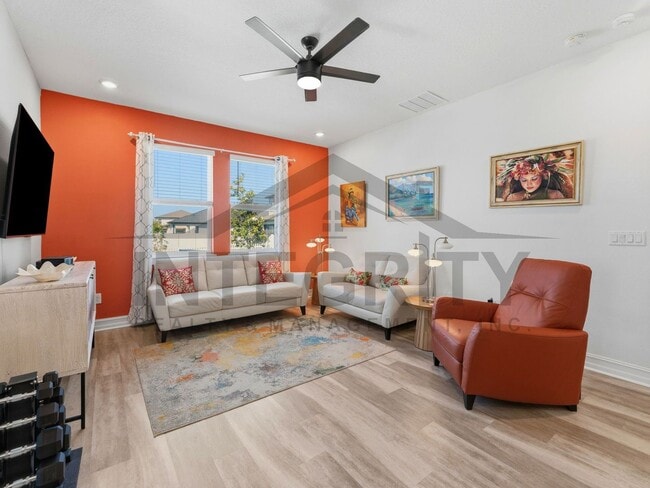 Foto del edificio - 34266 Radley Wy