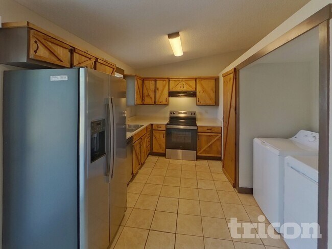 Foto del edificio - 7325 Woodstock St