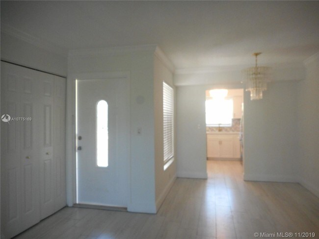Foto del edificio - 7300 SW 82nd St