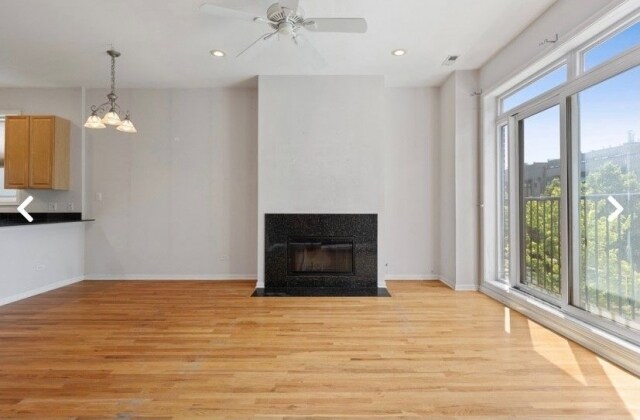 Building Photo - 1730 W Diversey Pky