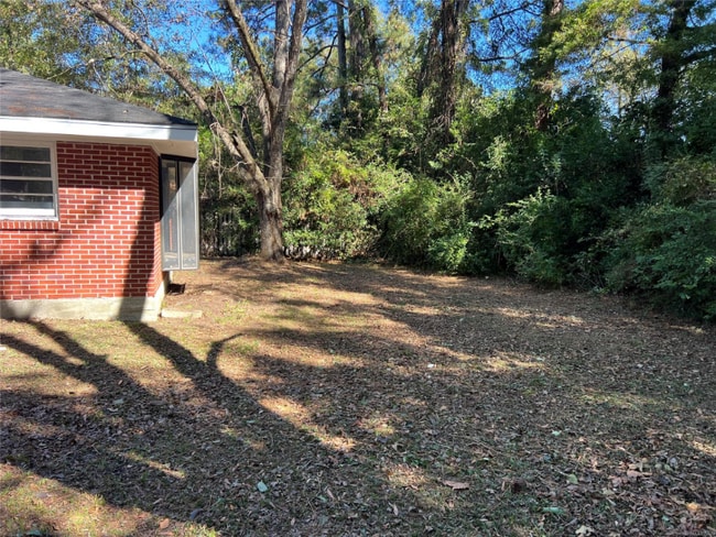 Foto del edificio - 3653 Cloverdale Rd