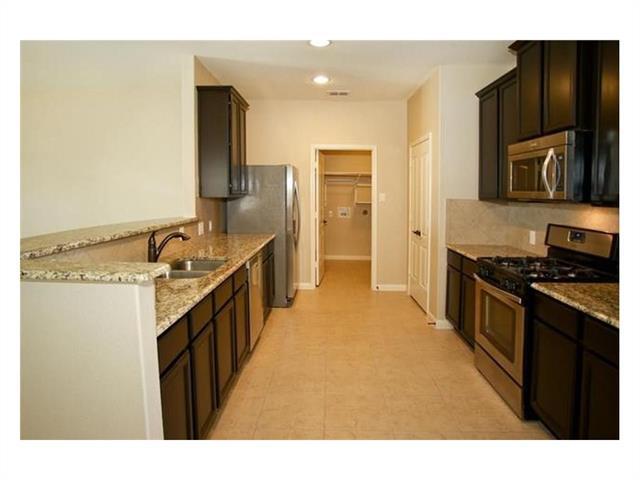 Building Photo - 415 Lipizzan Ln