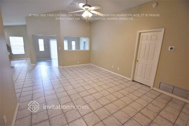 Foto del edificio - 4220 Cloverleaf Pl