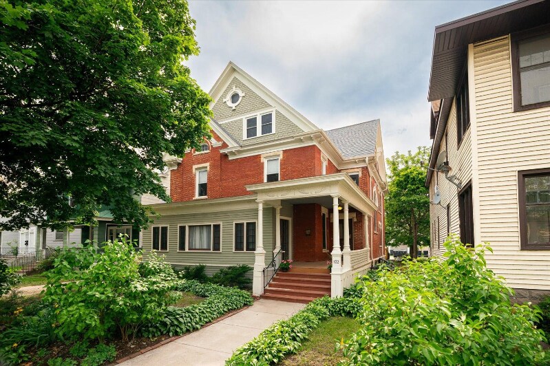 Foto principal - 122 10th St