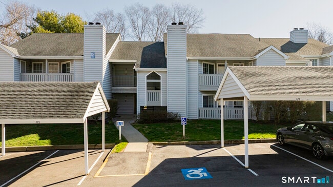 Foto del edificio - 82 Crown Knoll Ct