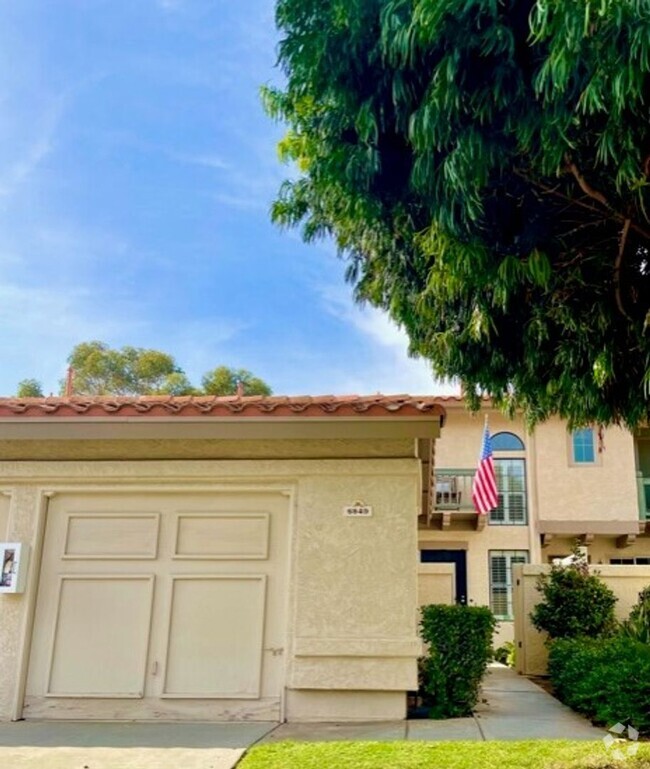 Building Photo - 6849 Maple Leaf Dr