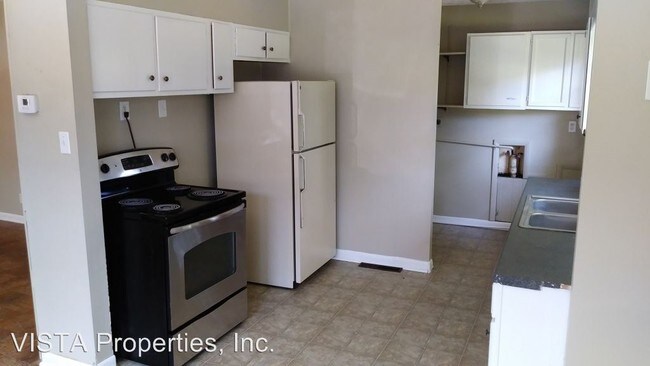 Building Photo - 3 br, 1 bath House - 2116 Goldsmith Lane