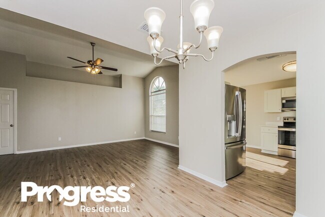 Foto del edificio - 5404 Lonesome Dove Dr