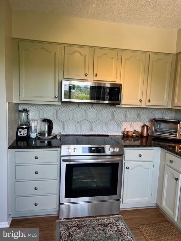 Foto del edificio - 3310 N Leisure World Blvd
