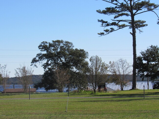 Building Photo - 1288 Mt Pleasant Rd