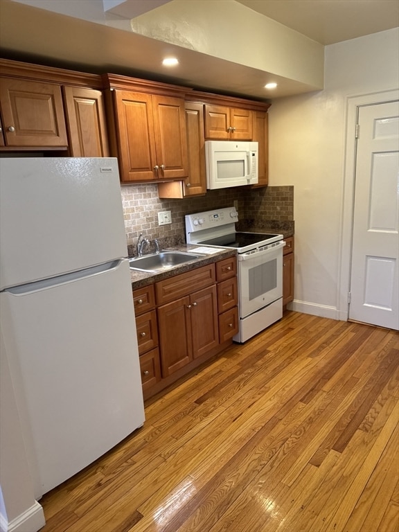 Building Photo - 16 Columbian St