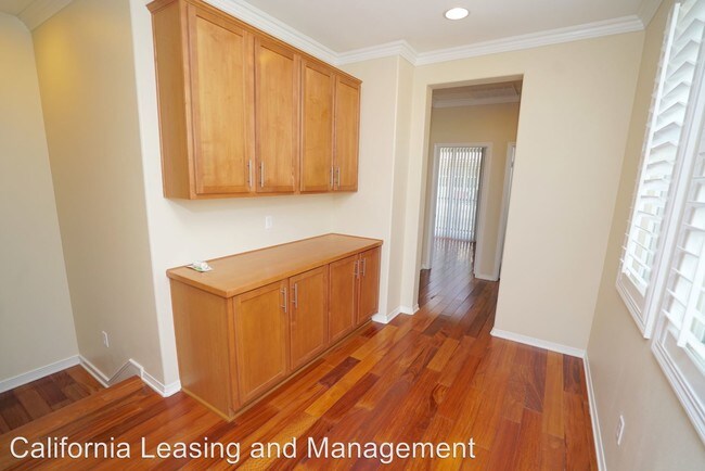 Building Photo - 3 br, 2.5 bath House - 28556 Herrera Street