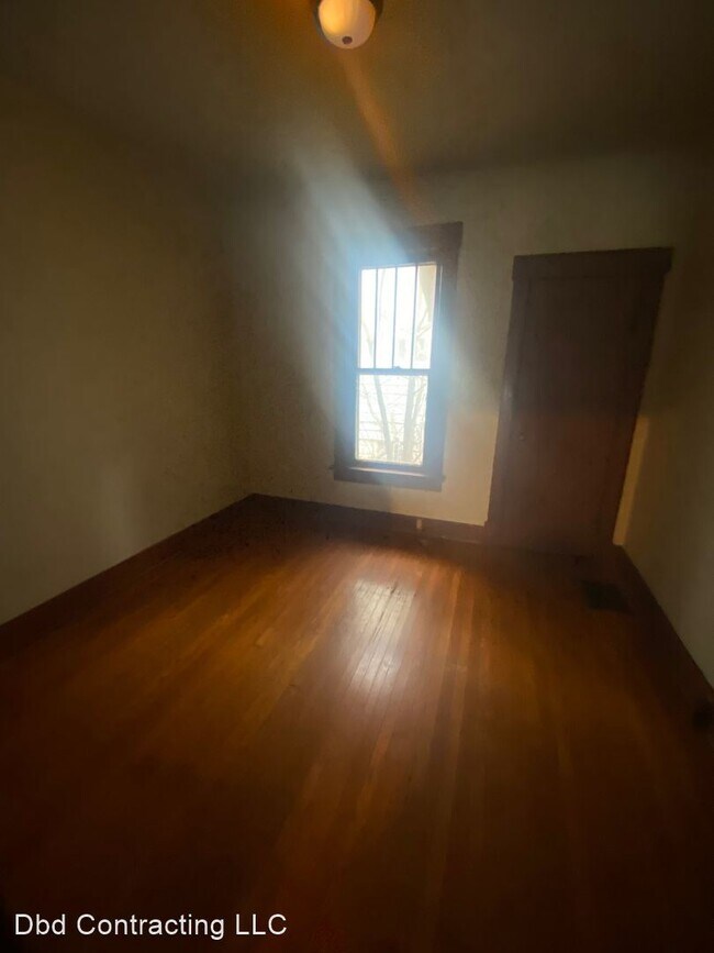 Building Photo - 2 br, 1 bath House - 4205 Hoagland Ave