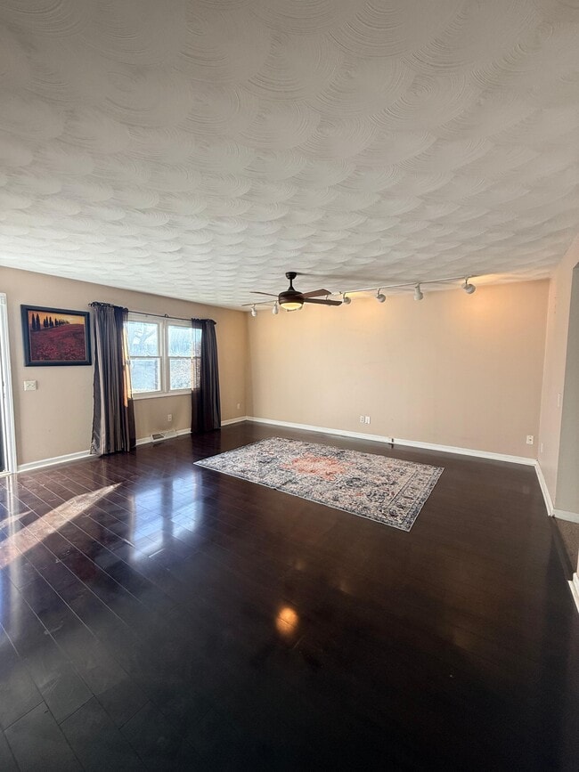 Building Photo - 3131 Turning Mill Dr