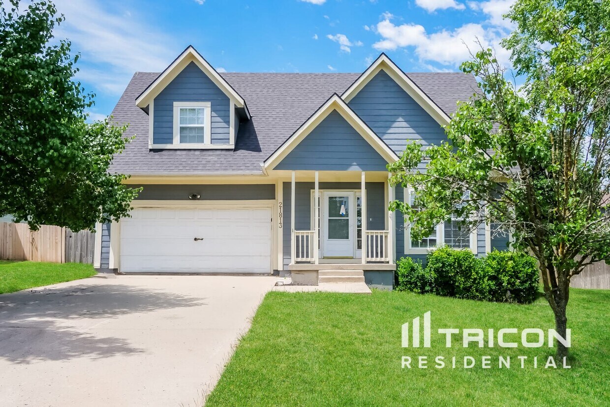 Foto principal - 21813 Lincoln Terrace