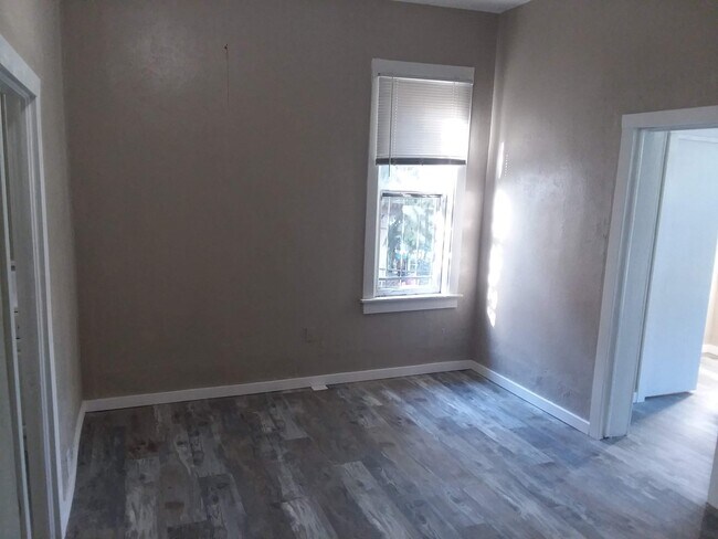 Photo - Cap Hil Adorable 1 Bedroom Available Now! ... Apartment