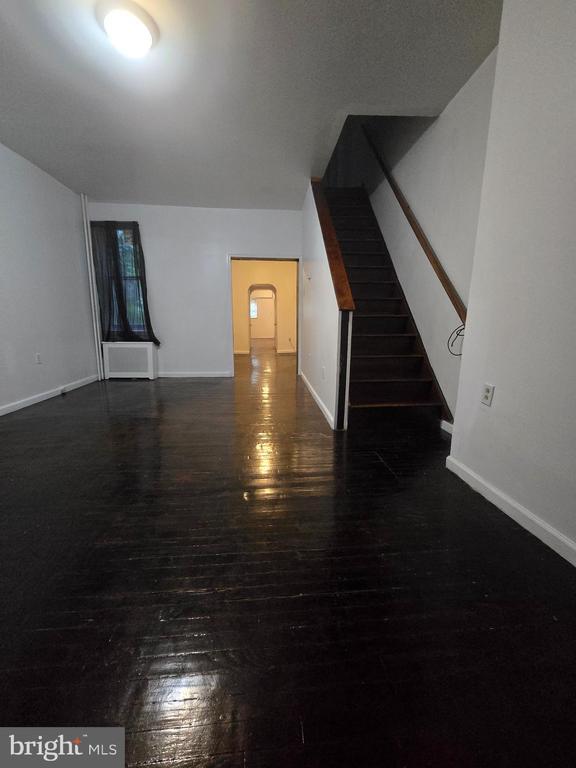 Foto del edificio - 819 E Locust Ave