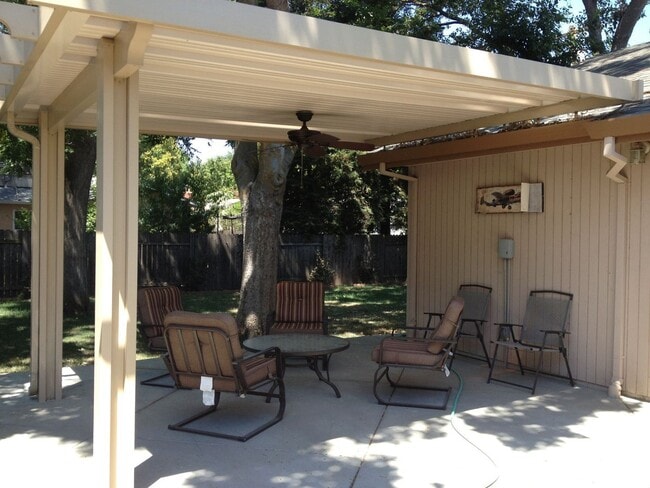 Building Photo - 3 br, 2 bath House - 1311 Chestnut
