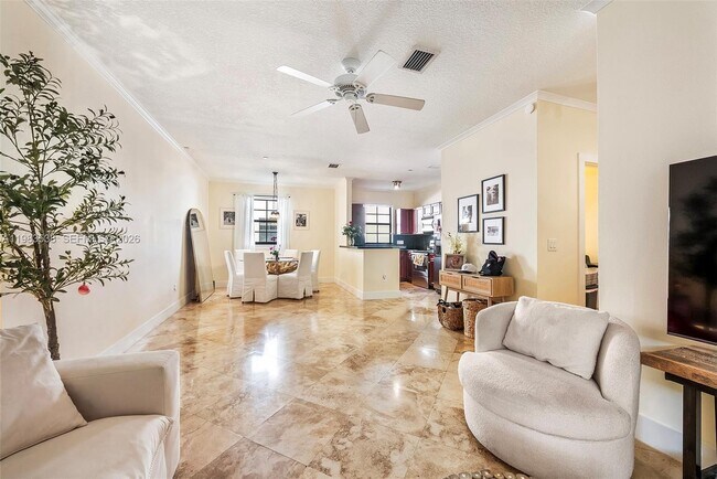 Foto del edificio - 2767 Coconut Ave