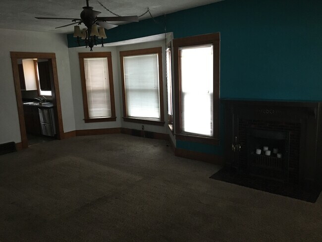 Foto del edificio - N64W24146 Main St