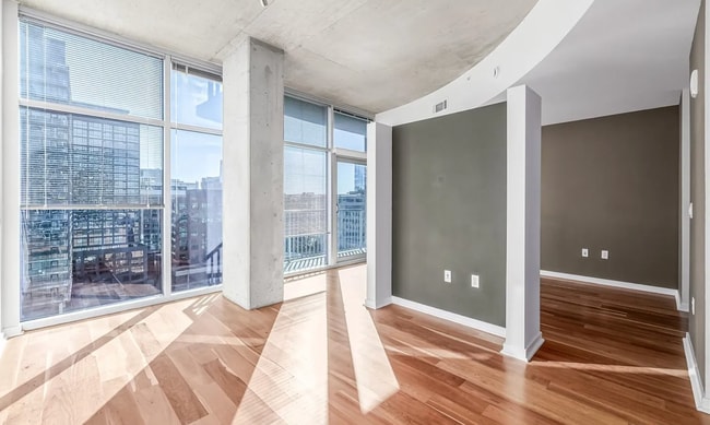 Building Photo - 1700 Bassett St