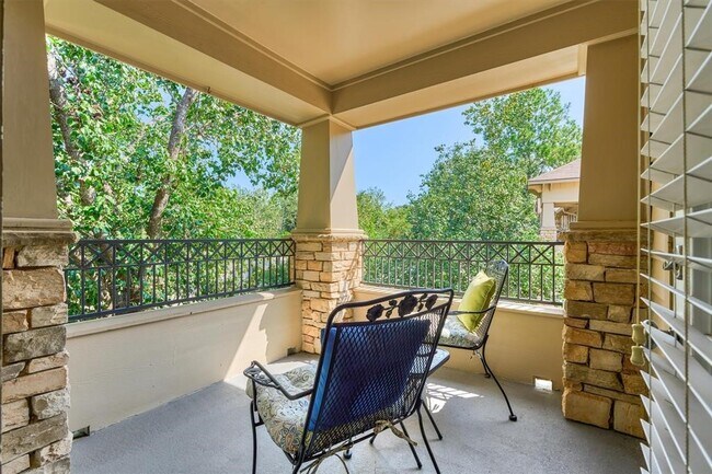 Foto del edificio - 87 Woodlily Pl