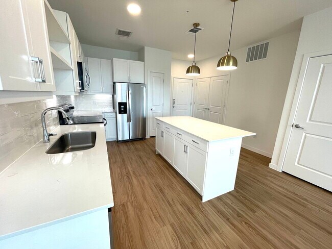 Foto del edificio - 1101 Abbeyglen Castle Dr